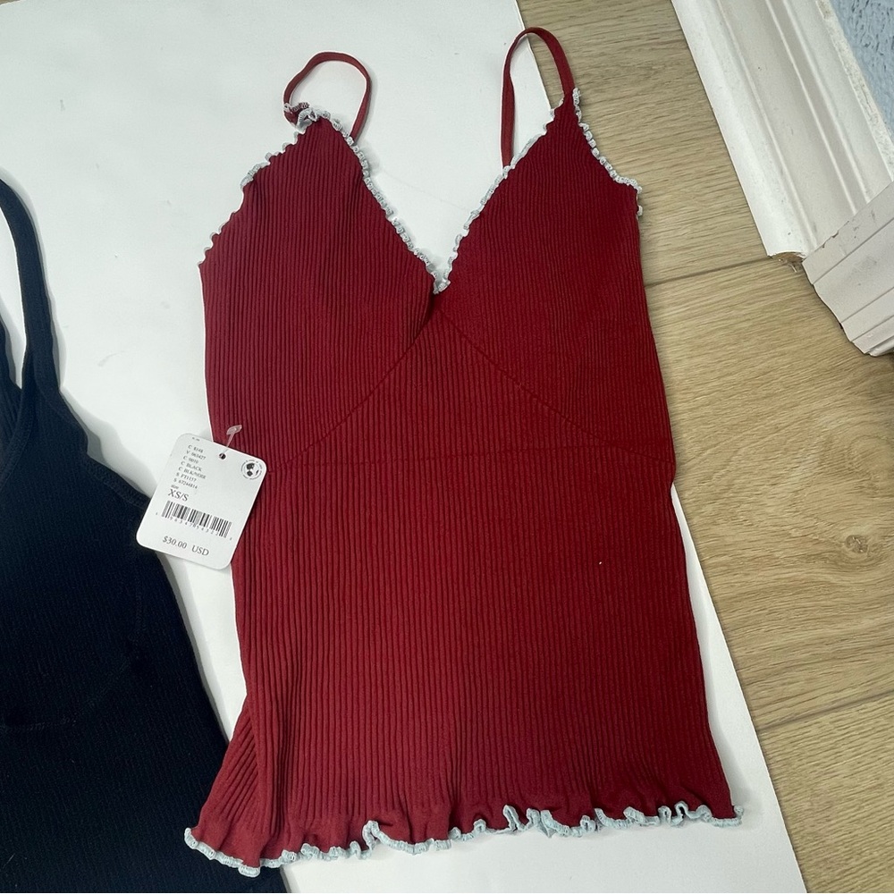 NWT Free People Meg Seamless Crop & Easy to Love Tank - Picture 5 of 7
